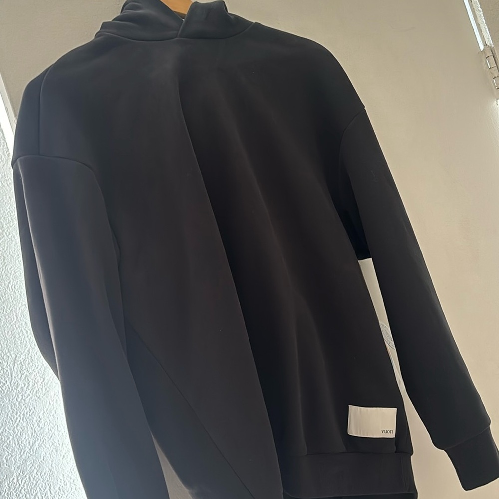 Vuori Women’s OS Hoodie Washed Black
